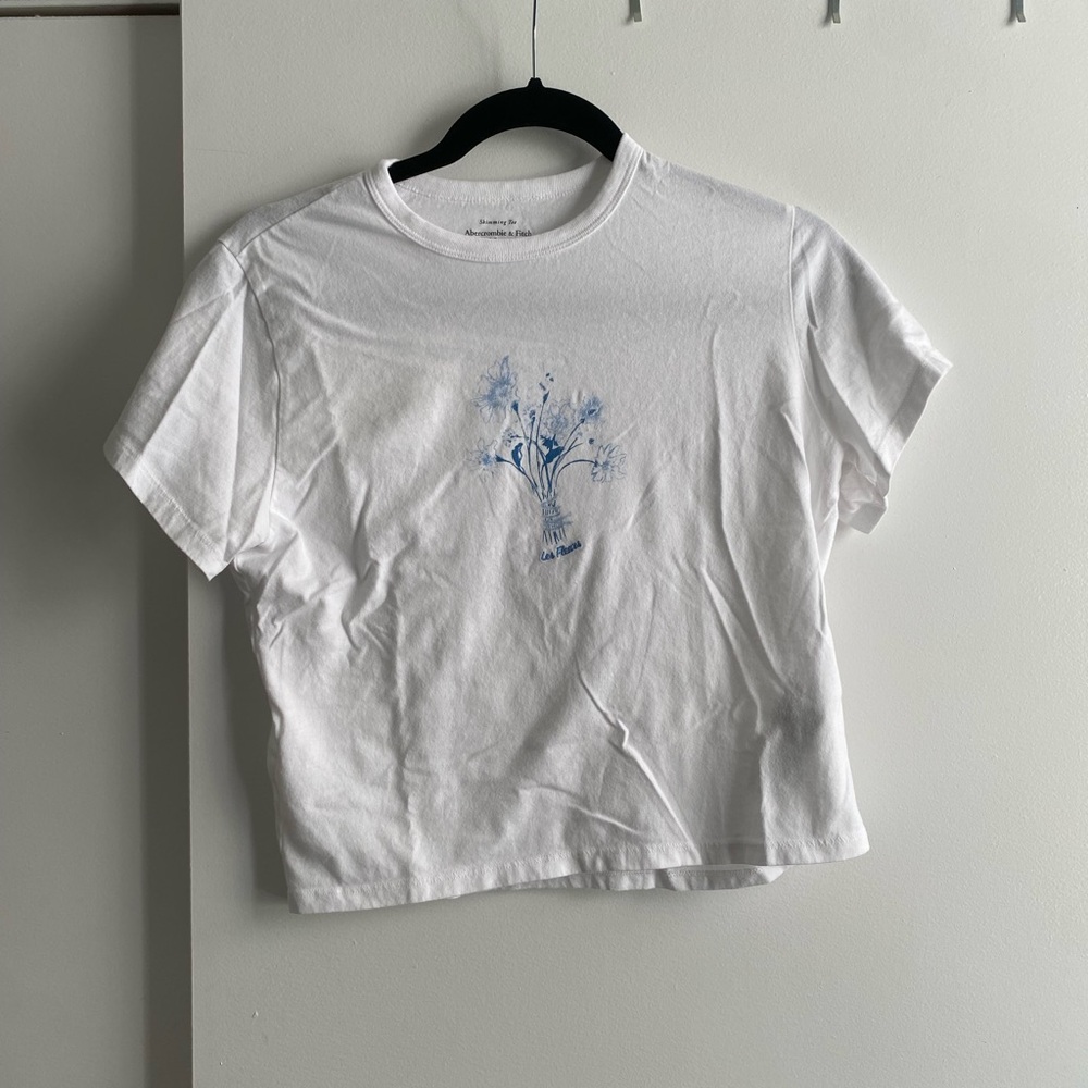 Abercrombie graphic tee